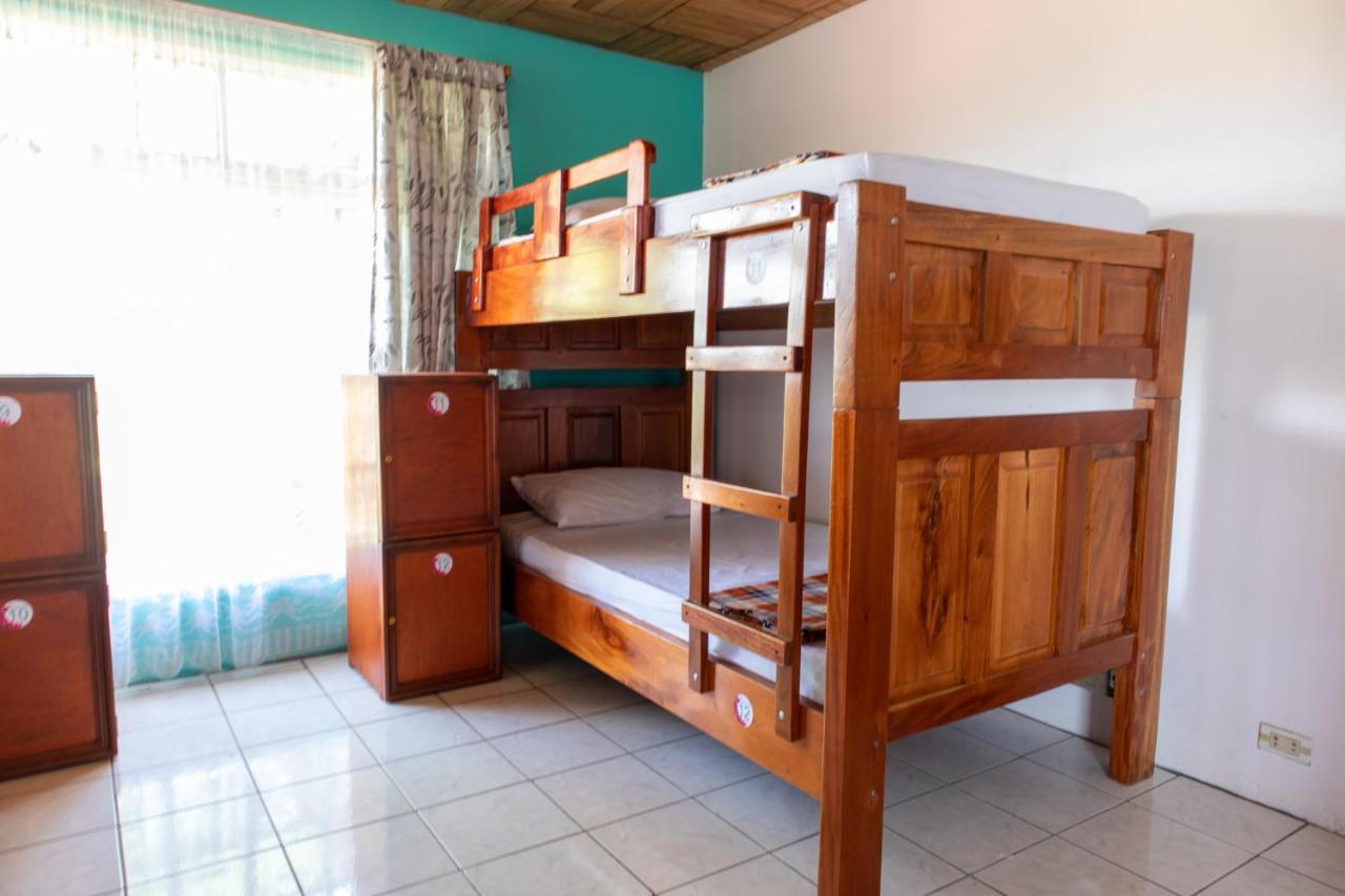 Hostel Bouganvilia Bed And Breakfast Сан-Рамон Екстер'єр фото