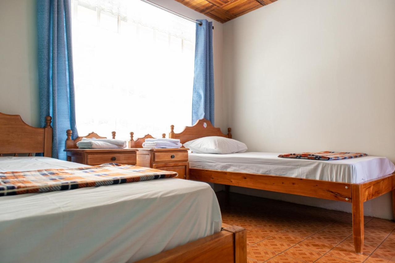 Hostel Bouganvilia Bed And Breakfast Сан-Рамон Екстер'єр фото